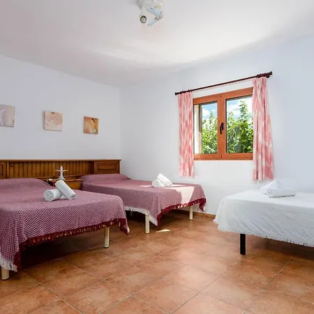 Yourhouse Ca Na Teulera, With Private Pool Country house