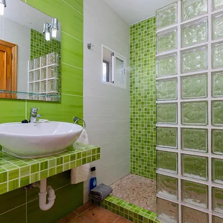 Yourhouse Ca Na Teulera, With Private Pool Country house *